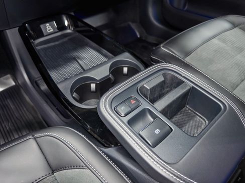 Used 2025 Ford Mustang Mach-E GT AWD/4WD image 19