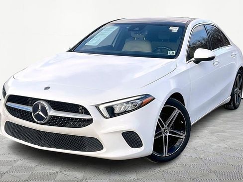 Used 2022 Mercedes-Benz A 220 4MATIC image 1