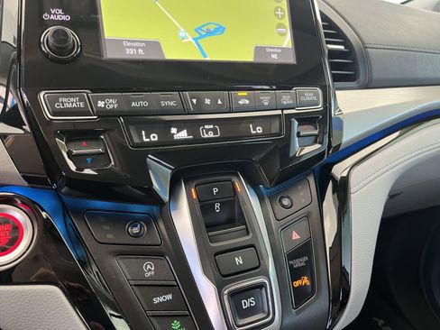 Used 2023 Honda Odyssey Touring image 15