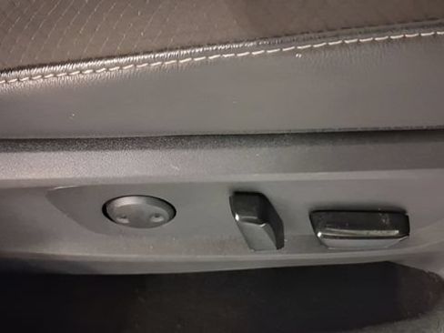 Used 2025 Nissan Pathfinder SL w/ Cargo Package FWD image 19