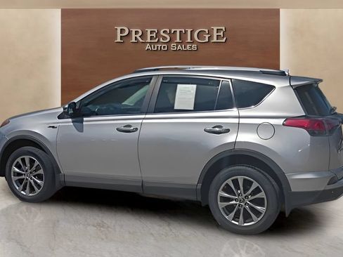 Used 2017 Toyota RAV4 Limited FWD image 27