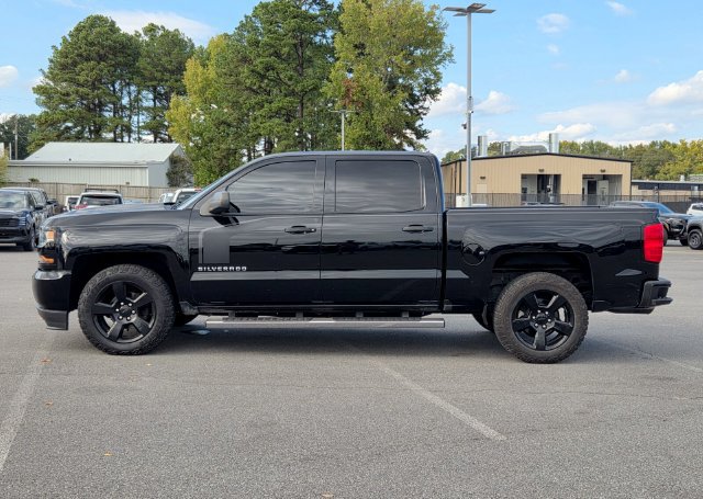 Used 2018 Chevrolet Silverado 1500 Custom w/ Rally 1 Edition RWD image 2