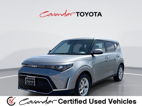 Used 2025 Kia Soul LX w/ LX Technology Package FWD image 1