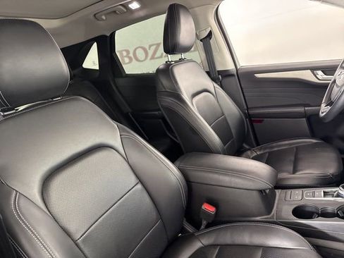 Used 2022 Ford Escape SEL image 16