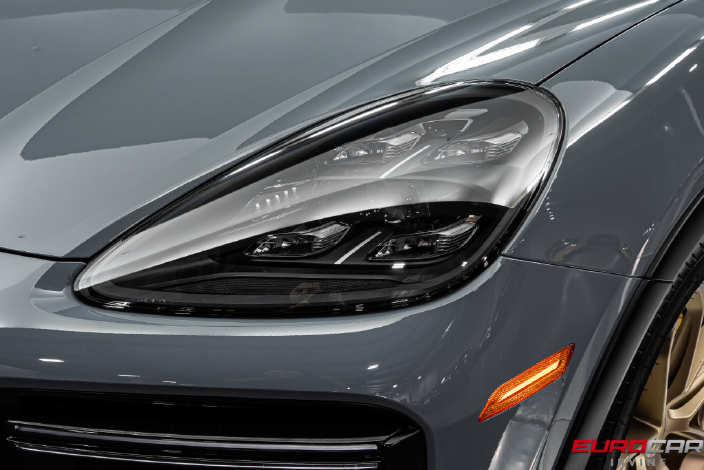 Used 2022 Porsche Cayenne Turbo GT AWD/4WD image 12
