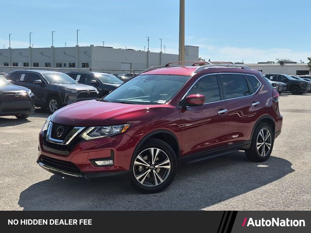 Used 2019 Nissan Rogue SV w/ Premium Package FWD image 1