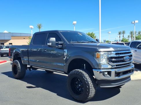 Used 2020 Ford F250 Lariat w/ Lariat Ultimate Package AWD/4WD image 3