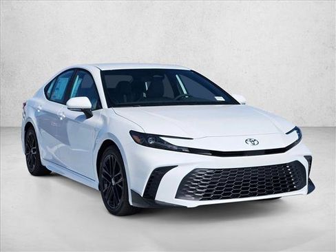 New 2026 Toyota Camry SE image 7