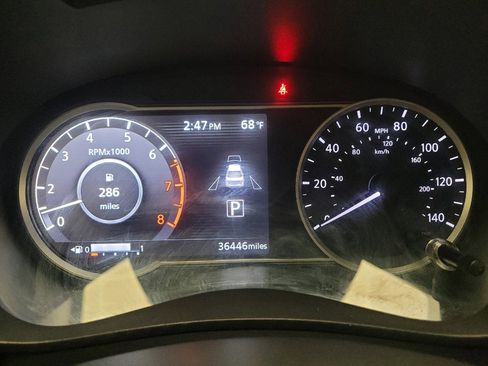 Used 2023 Nissan Versa SV image 23