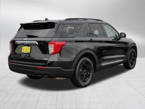 Used 2020 Ford Explorer XLT w/ Comfort Package AWD/4WD image 7