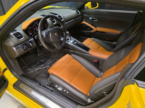 Used 2015 Porsche Cayman RWD image 21