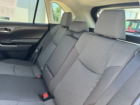 Used 2021 Toyota RAV4 XLE AWD/4WD image 20