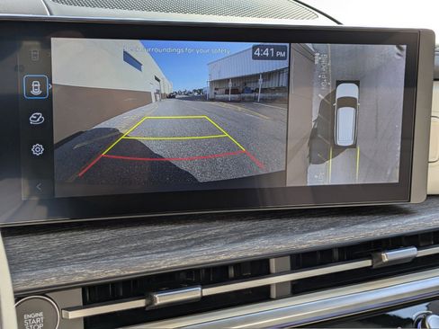 Used 2025 Hyundai Santa Fe Calligraphy image 17