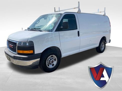Used 2018 GMC Savana 2500 w/ Driver Convenience Package RWD image 1