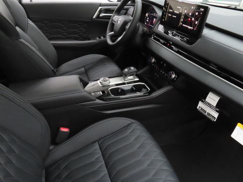 New 2026 Mitsubishi Outlander SEL FWD image 25