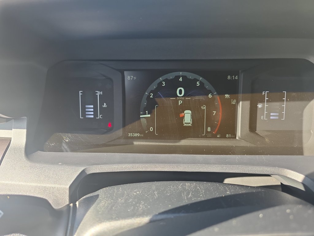 Used 2025 Toyota 4Runner SR5 AWD/4WD image 14