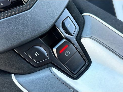 Used 2019 Lamborghini Aventador SVJ image 25