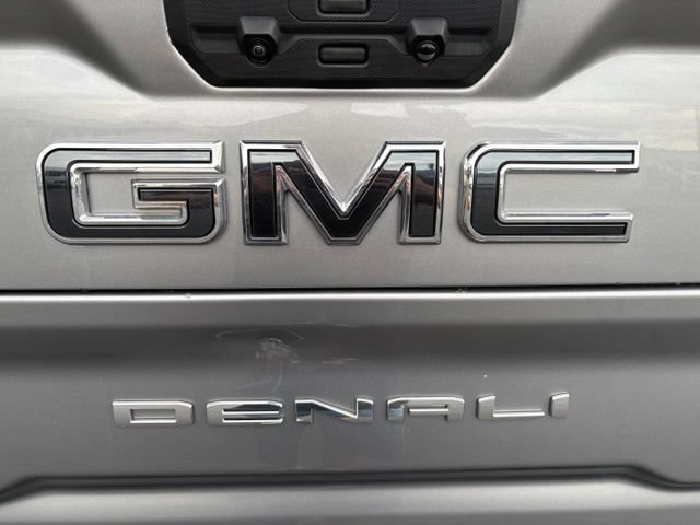 Used 2024 GMC Sierra 3500 Denali Ultimate AWD/4WD image 7