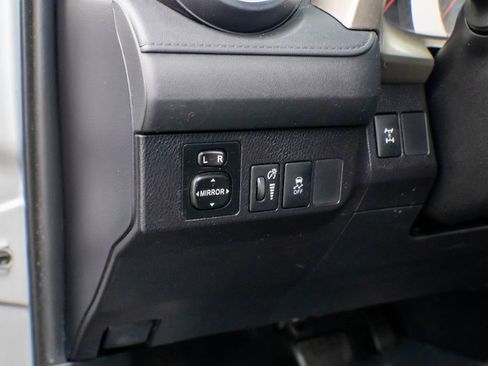 Used 2014 Toyota RAV4 LE image 18