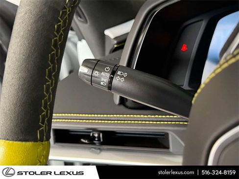 Used 2021 Chevrolet Corvette Stingray Premium Conv w/ Z51 Performance Package image 28