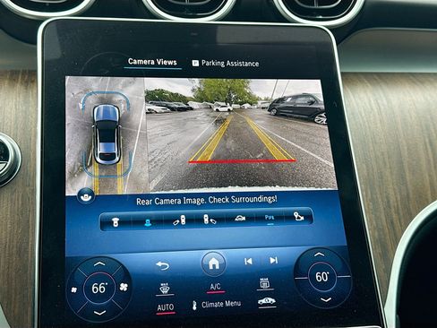 Used 2024 Mercedes-Benz GLC 300 GLC 300 image 33