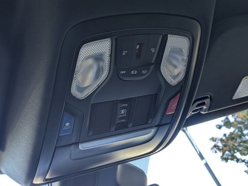 New 2026 RAM 1500 4x4 Crew Cab image 22