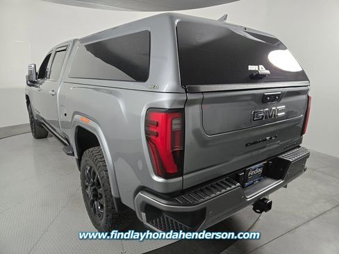 Used 2024 GMC Sierra 2500 Denali Ultimate w/ Max Trailering Package image 4