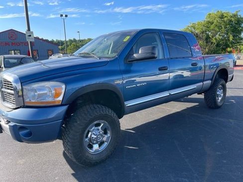 Used 2006 Dodge Ram 1500 Truck Laramie w/ Trailer Tow Group AWD/4WD image 4