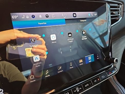 Used 2024 Jeep Wagoneer Series II image 55