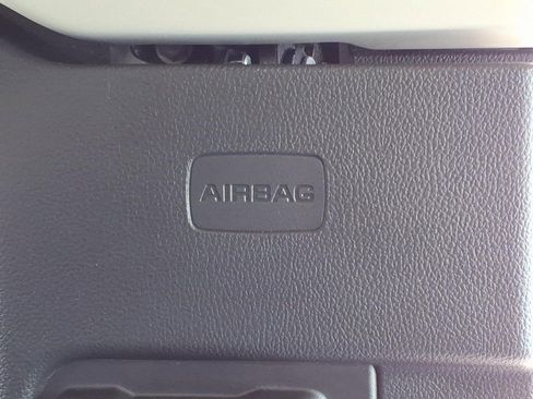 Used 2022 Chevrolet Colorado W/T w/ WT Convenience Package image 17