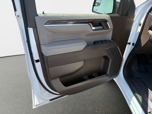 Used 2023 GMC Sierra 1500 SLE RWD image 17