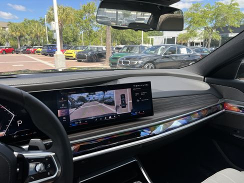 Certified 2025 BMW 740i RWD image 30