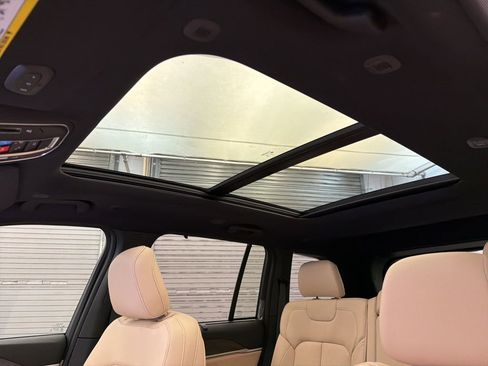 New 2025 Jeep Grand Cherokee Limited w/ Luxury Tech Group II image 15