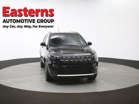 Used 2025 Jeep Compass Limited AWD/4WD image 47