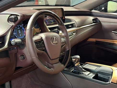 Used 2020 Lexus ES 350 Luxury image 25