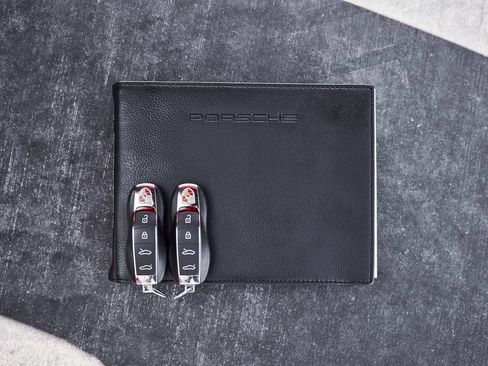 Used 2023 Porsche 718 Cayman GT4 RS RWD image 76