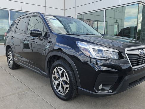 Used 2021 Subaru Forester Premium w/ Popular Package #1 AWD/4WD image 4
