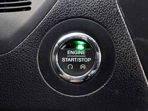 Used 2017 Ford Explorer XLT w/ Equipment Group 202A image 15