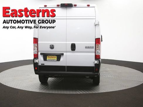 Used 2023 RAM ProMaster 2500 w/ Convenience Group FWD image 31