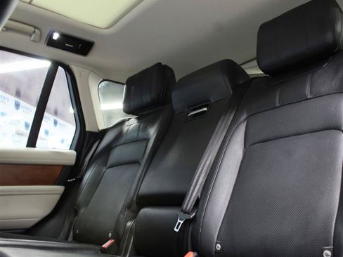 Used 2018 Land Rover Range Rover HSE AWD/4WD image 17