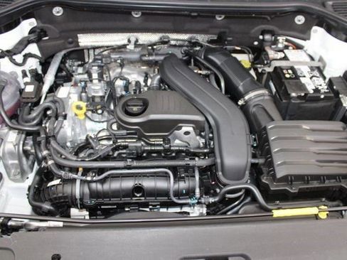 Used 2024 Volkswagen Taos S image 32