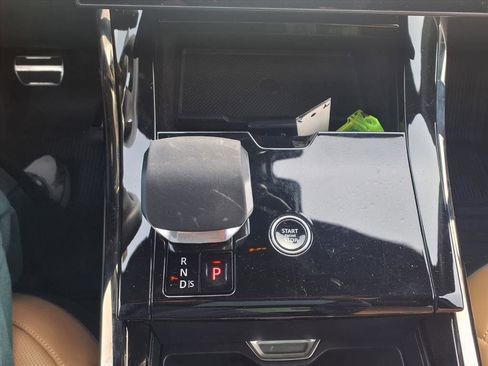 Used 2025 Land Rover Range Rover Sport Autobiography image 19