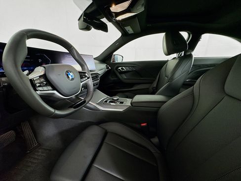 Used 2025 BMW 230i Coupe w/ Premium Package RWD image 20
