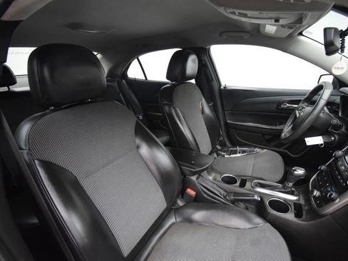 Used 2015 Chevrolet Malibu LT FWD image 14