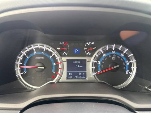 Used 2015 Toyota 4Runner Limited w/ Four Season Floor Mat Package AWD/4WD image 25