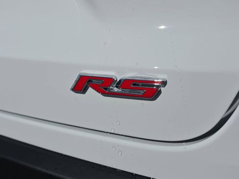 New 2026 Chevrolet Trax RS w/ Sunroof Package image 31
