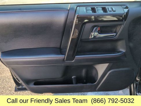 Used 2018 Toyota 4Runner TRD Off-Road Premium image 13