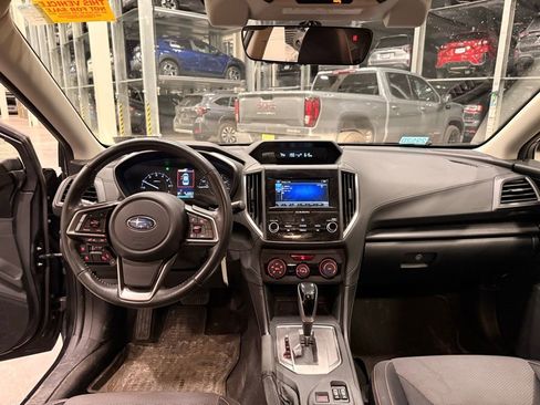 Used 2018 Subaru Crosstrek 2.0i Premium w/ Eyesight System image 9