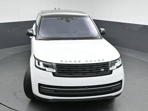Used 2023 Land Rover Range Rover Long Wheelbase SE image 40