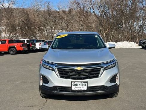 Used 2022 Chevrolet Equinox LT image 2